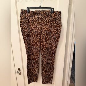 NWT Time and Tru Leopard Print Jeggings